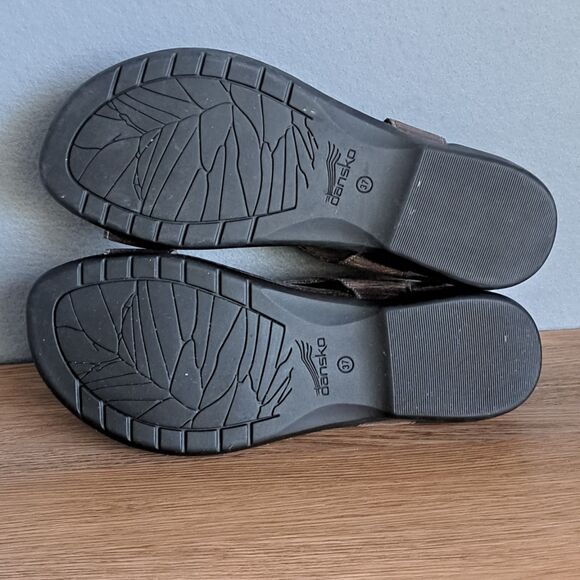 Dansko Reece Women’s Size 6.5 / EU 37 Brown Leather Toe Loop Sandals Thongs - Picture 7 of 9